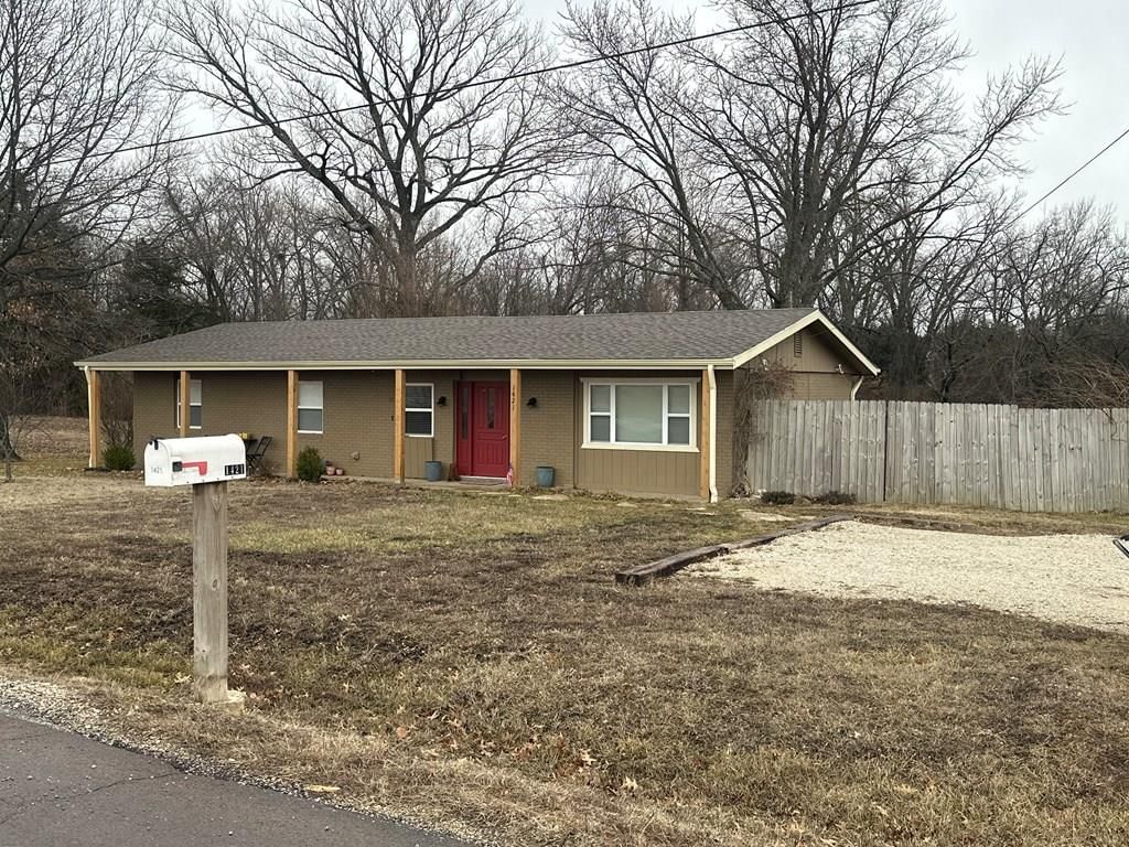 1421 Montana Road — photo 2