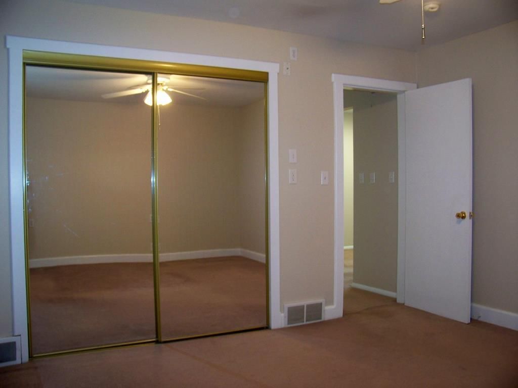 222 S Lafayette Avenue — photo 26