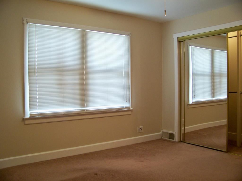 222 S Lafayette Avenue — photo 28