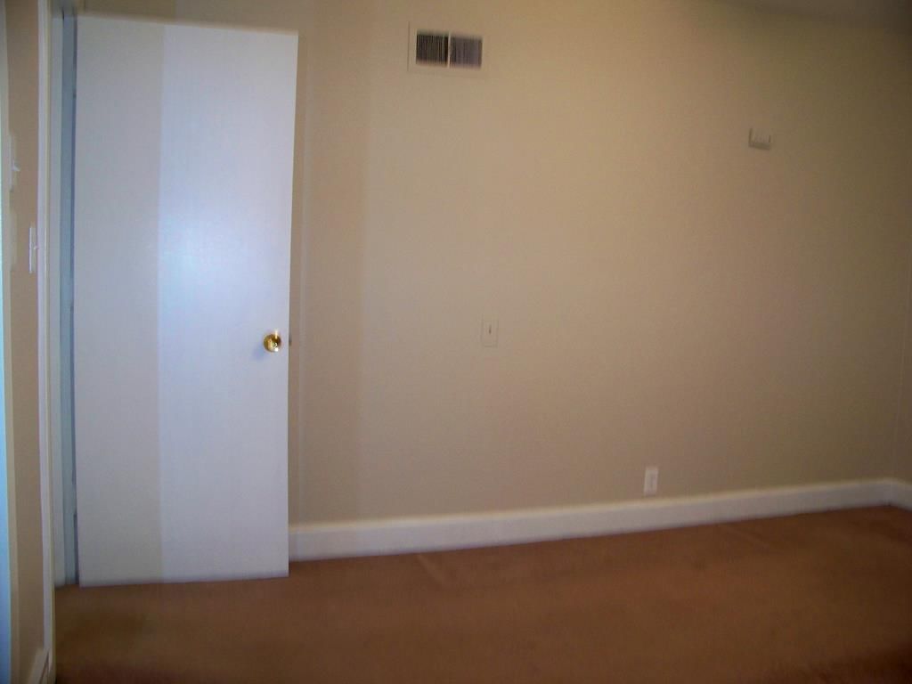 222 S Lafayette Avenue — photo 30