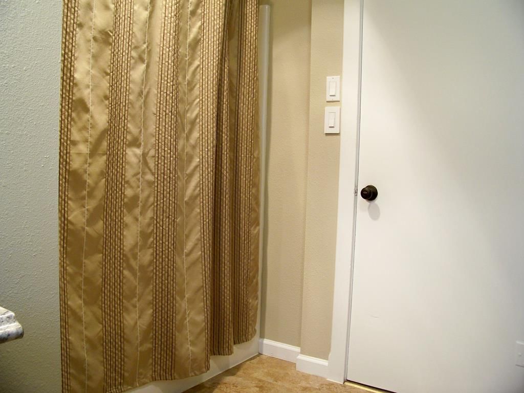 222 S Lafayette Avenue — photo 31