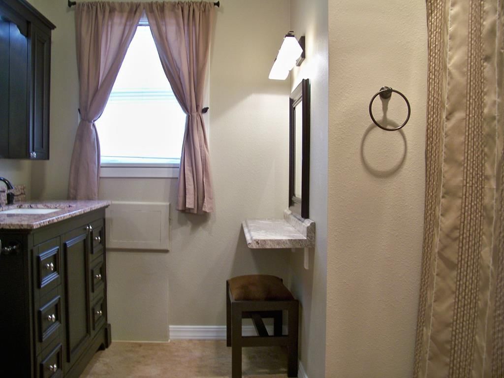 222 S Lafayette Avenue — photo 33