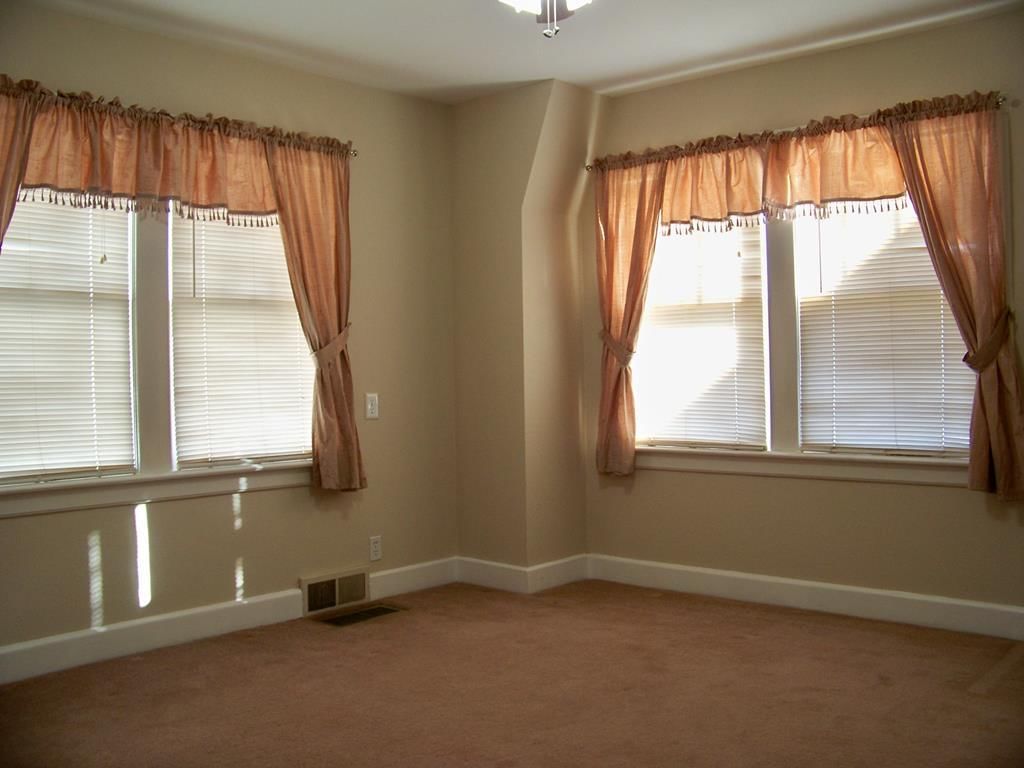 222 S Lafayette Avenue — photo 41