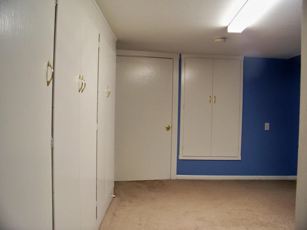 222 S Lafayette Avenue — photo 51