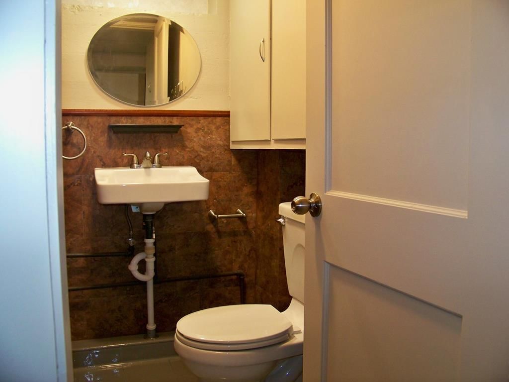 222 S Lafayette Avenue — photo 67