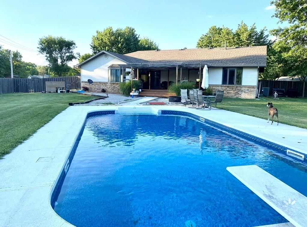 525 Webster Court — photo 16