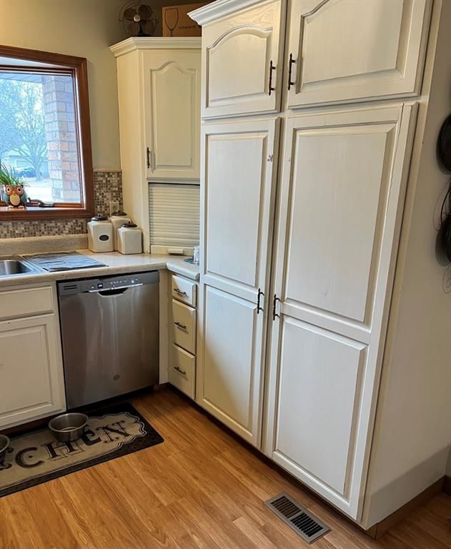 525 Webster Court — photo 6