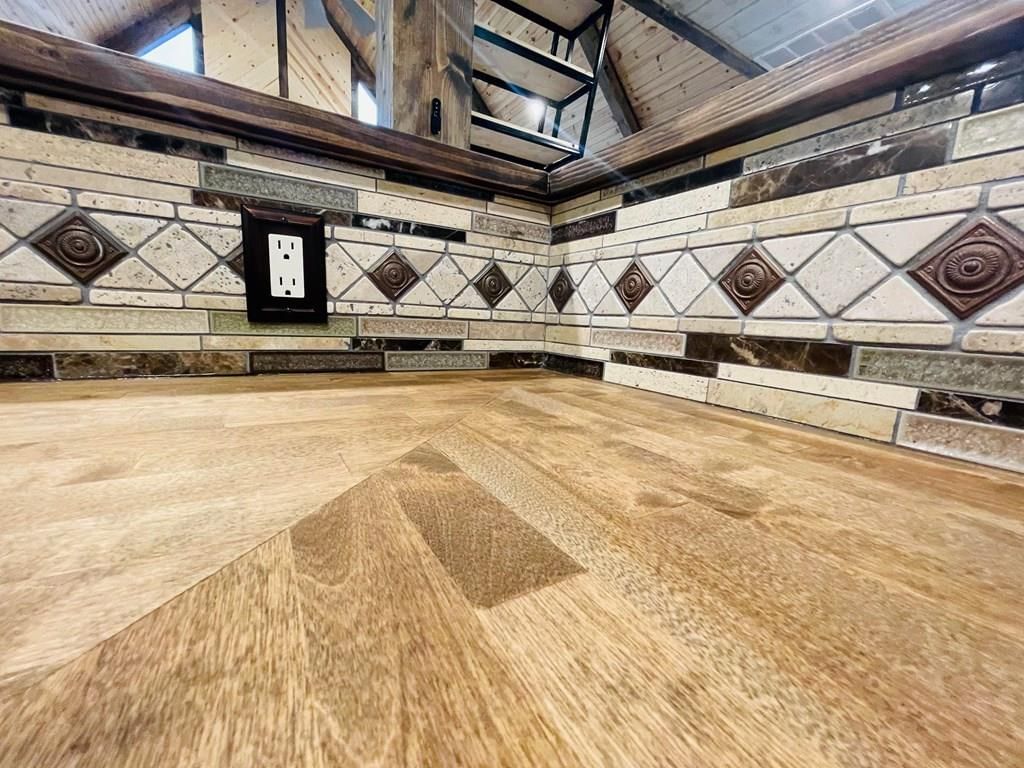 5876 Douglas Fir N/A — photo 31
