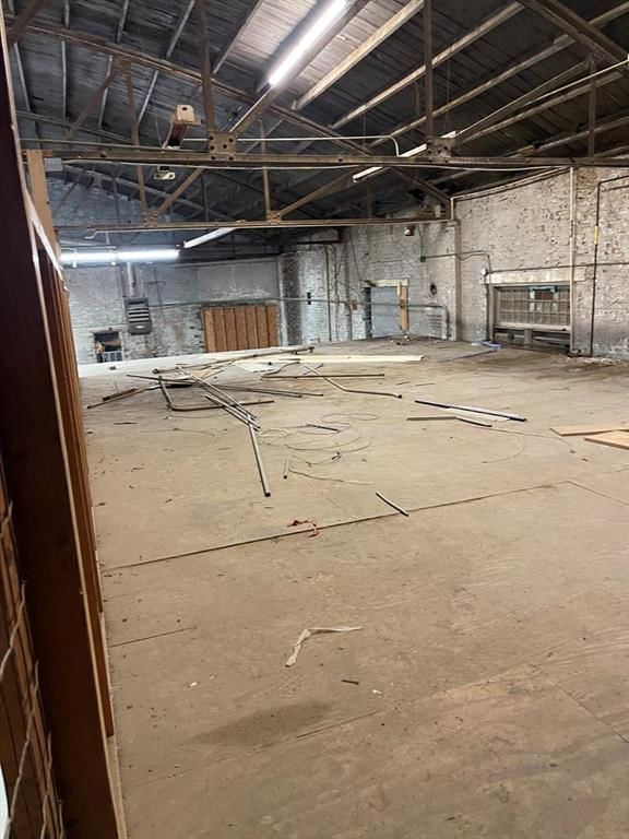 210 W Main N/A — photo 2