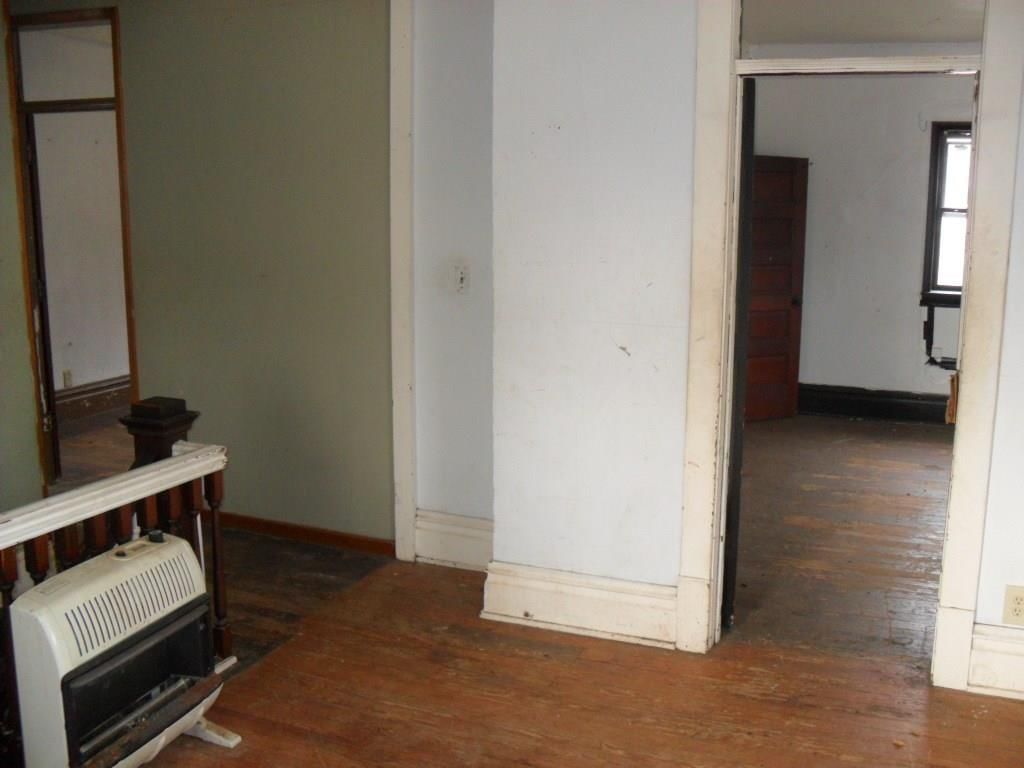 201 N Evergreen N/A — photo 26