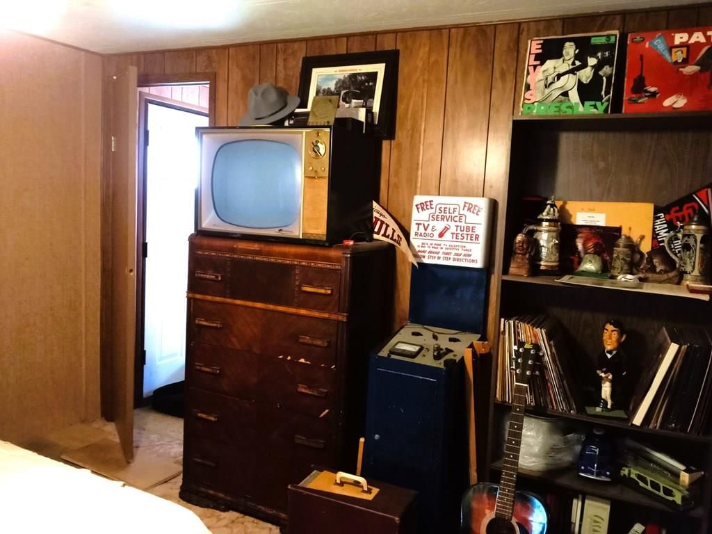 856 Lakeside Dr. N N/A — photo 29