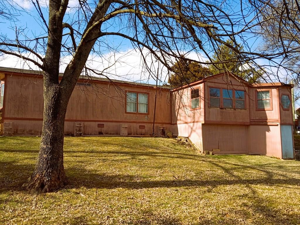 856 Lakeside Dr. N N/A — photo 35