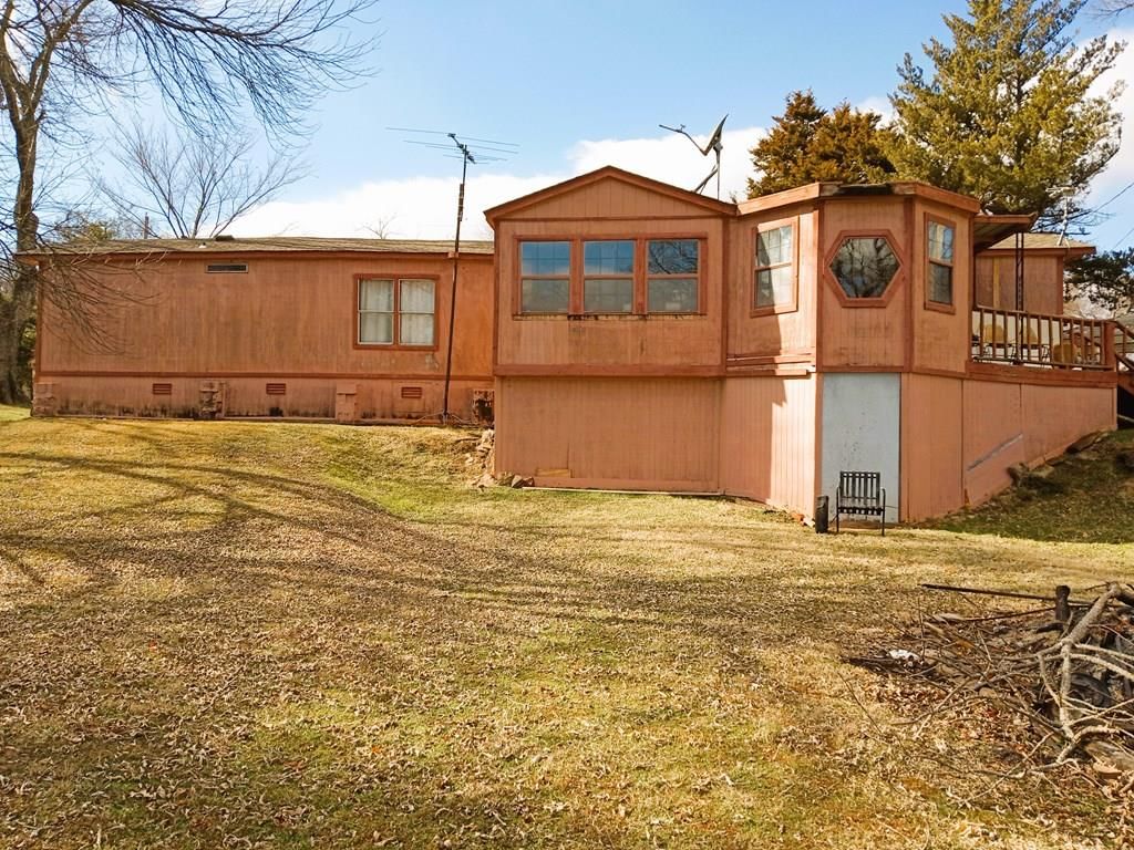 856 Lakeside Dr. N N/A — photo 38