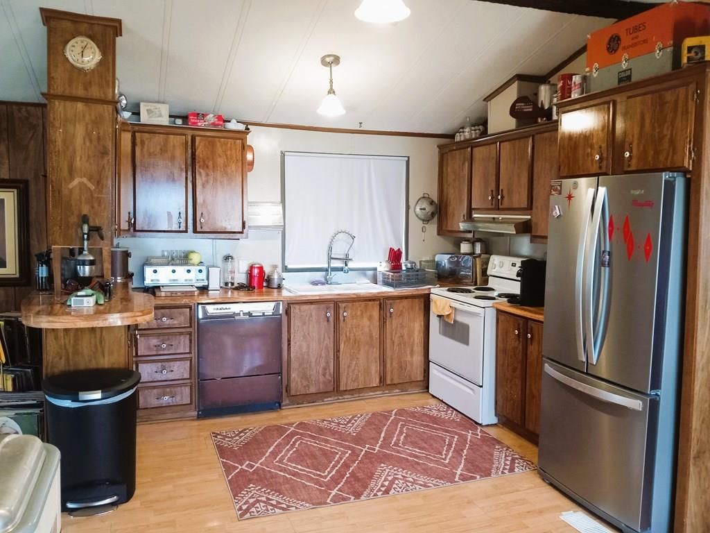 856 Lakeside Dr. N N/A — photo 10