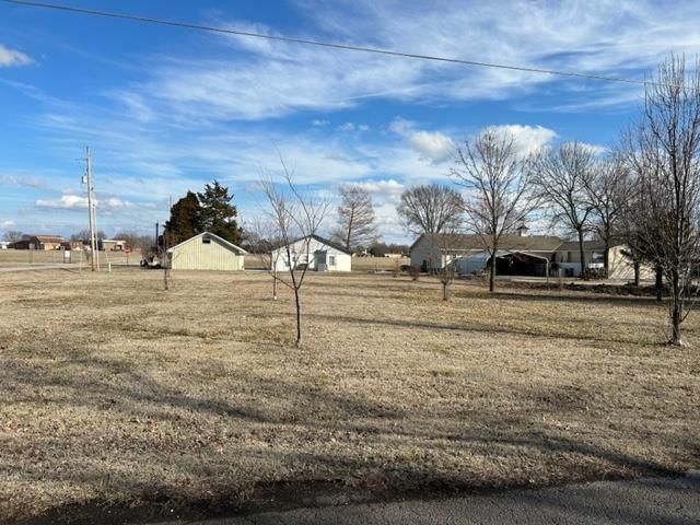 3230 Pefley Avenue — photo 6