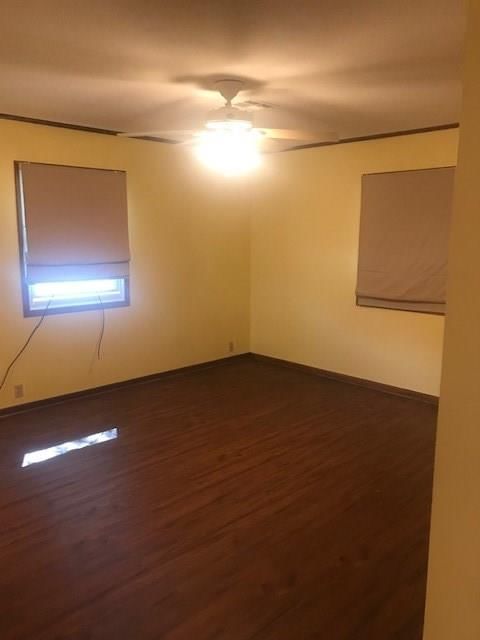 405 Parkway Drive — photo 14