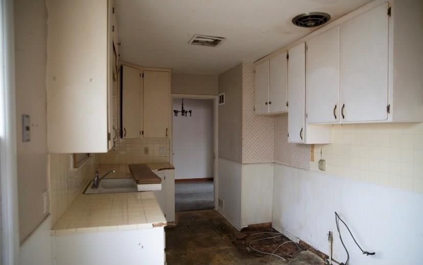 301 Highland N/A — photo 17