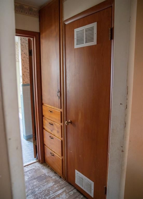301 Highland N/A — photo 10