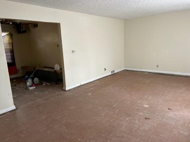 3104 Briggs Avenue — photo 4