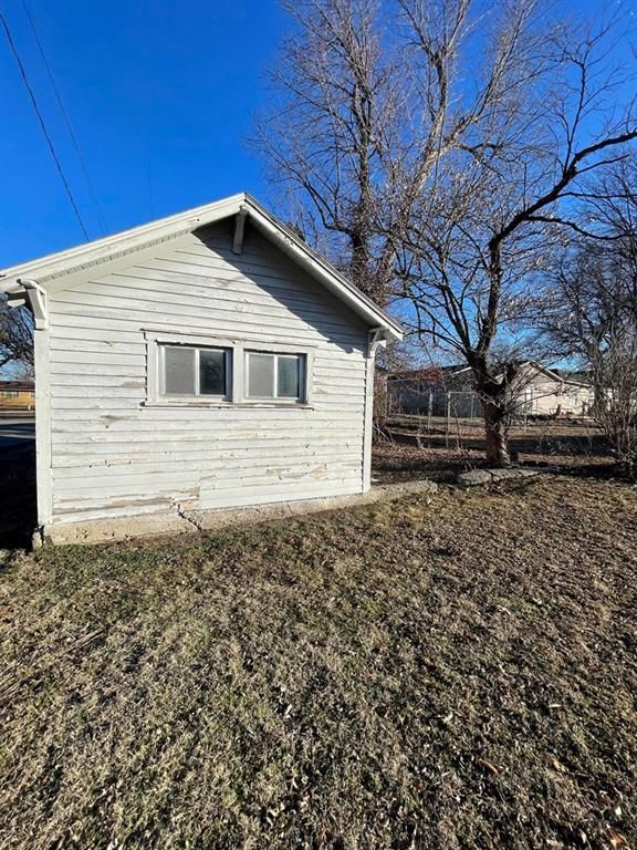 644 W Oak N/A — photo 11