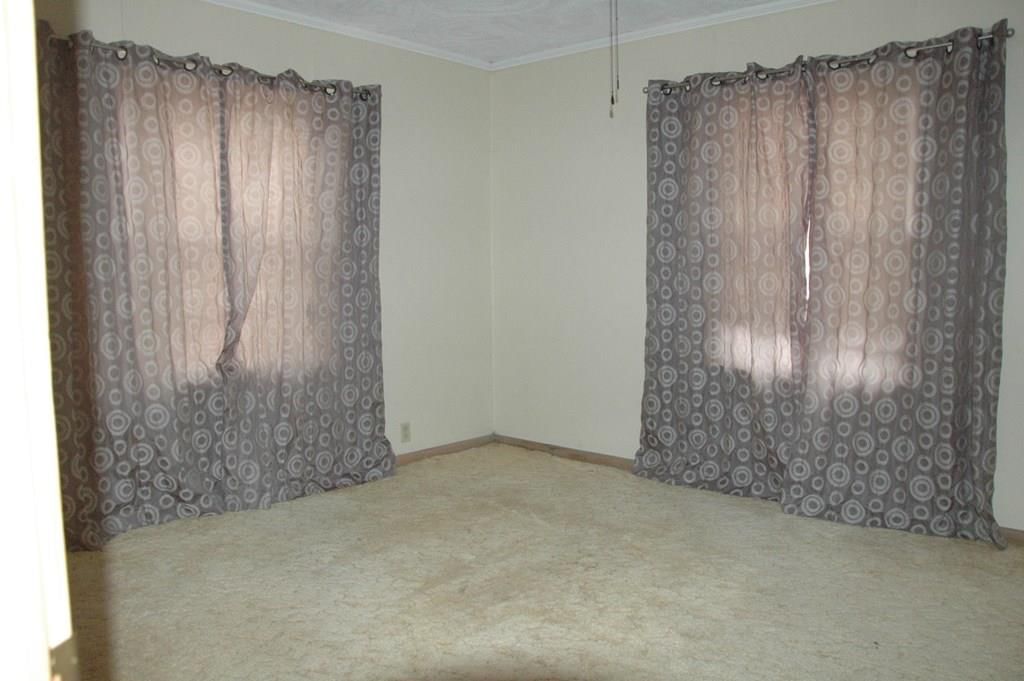 904 S 32 N/A — photo 16