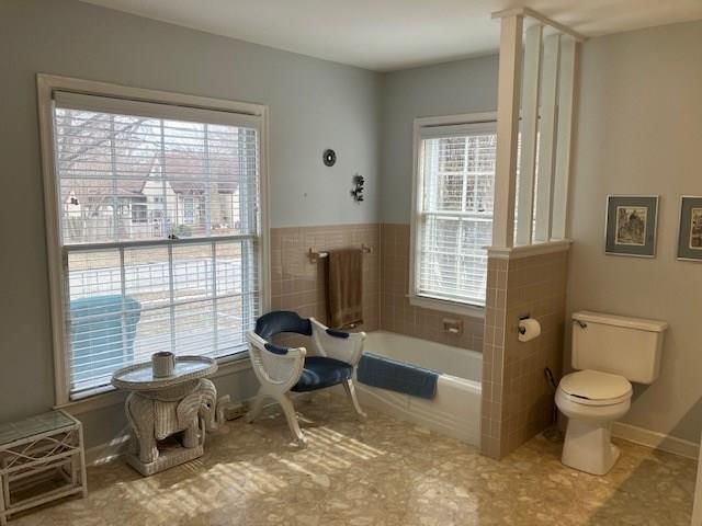 21 S Larson Avenue — photo 18