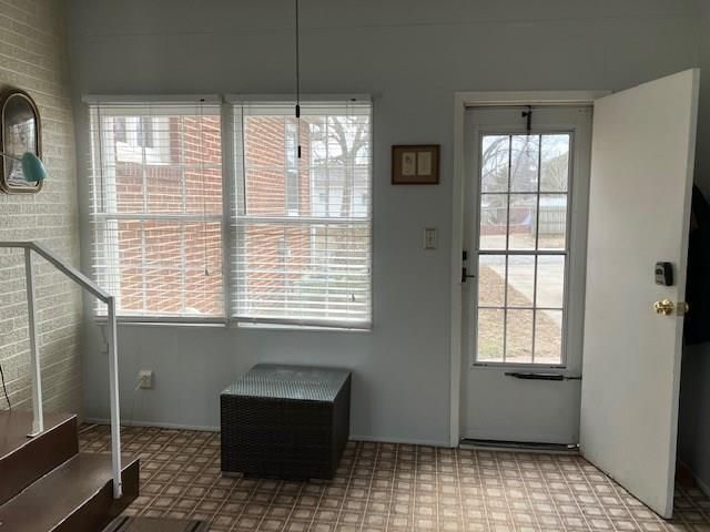 21 S Larson Avenue — photo 6