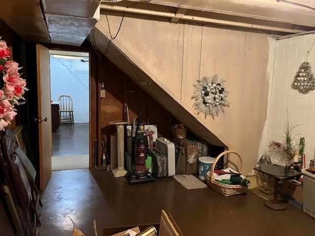 21 S Larson Avenue — photo 52