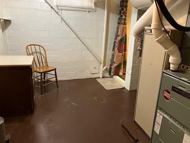 21 S Larson Avenue — photo 53