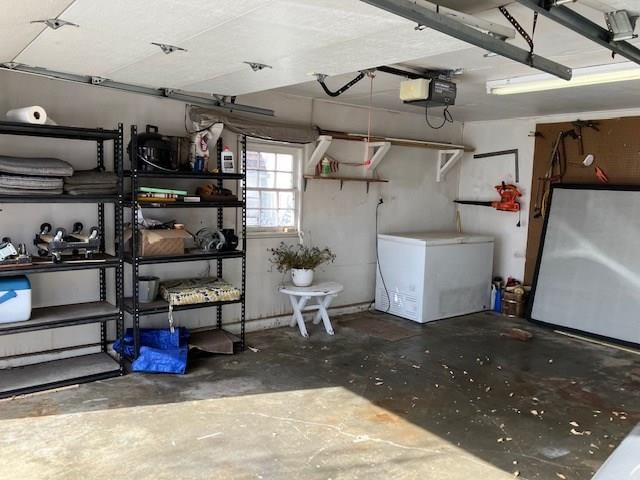 21 S Larson Avenue — photo 64