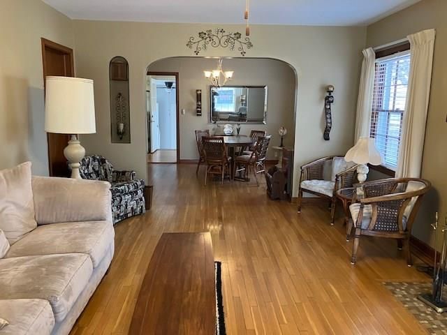 21 S Larson Avenue — photo 9
