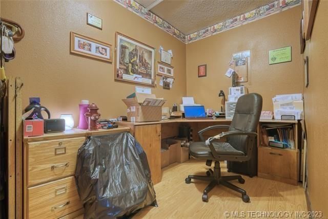 608 W Galer Street — photo 15