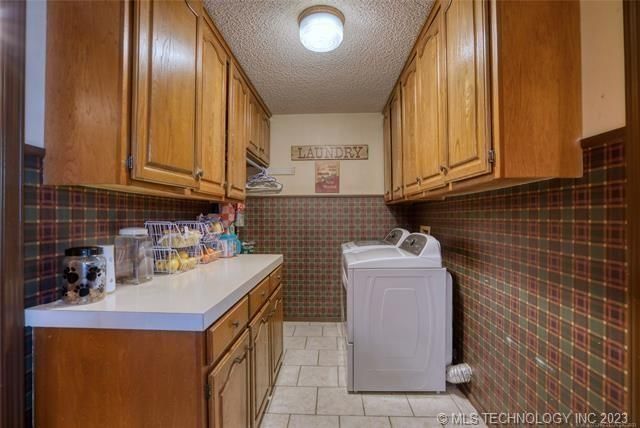 608 W Galer Street — photo 16