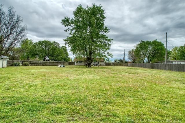 608 W Galer Street — photo 19