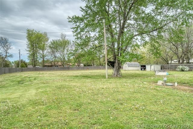 608 W Galer Street — photo 20