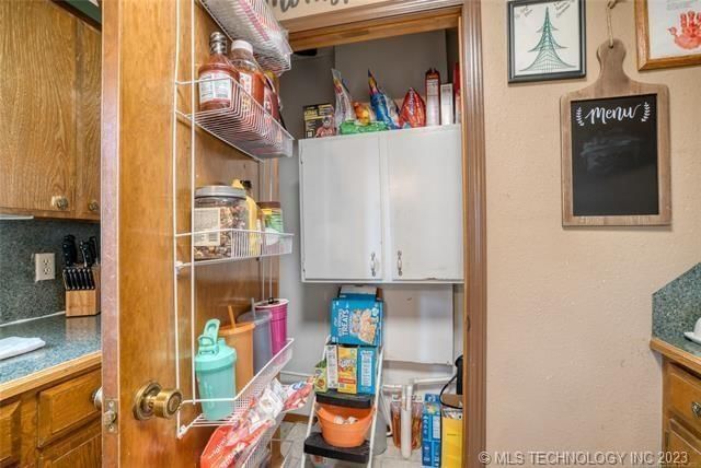 608 W Galer Street — photo 9