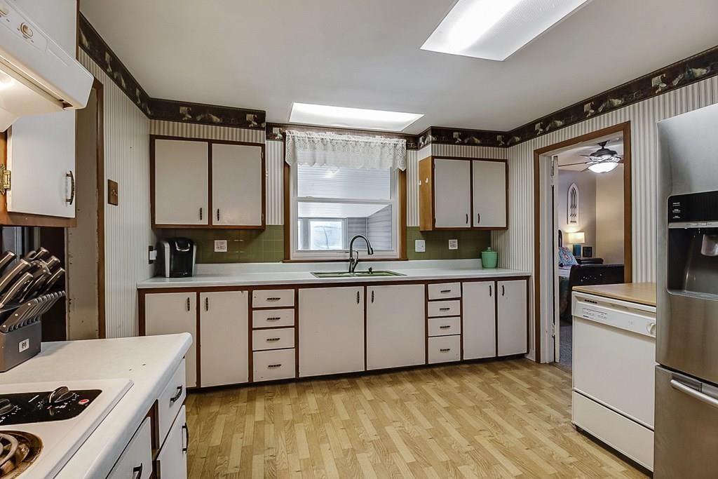 3900 Main Street — photo 12