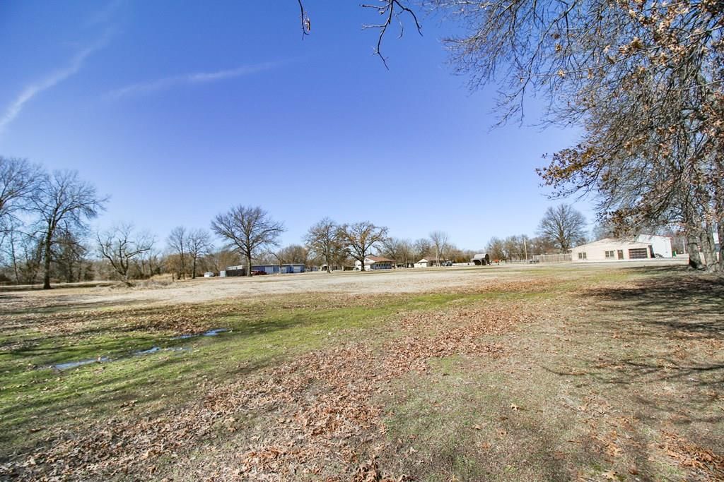 3900 Main Street — photo 43
