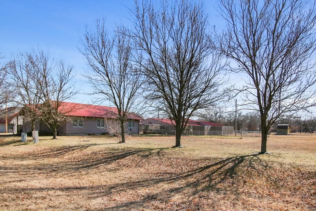 3900 Main Street — photo 44