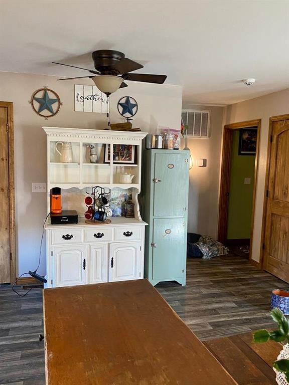 14098 Irving Road — photo 16