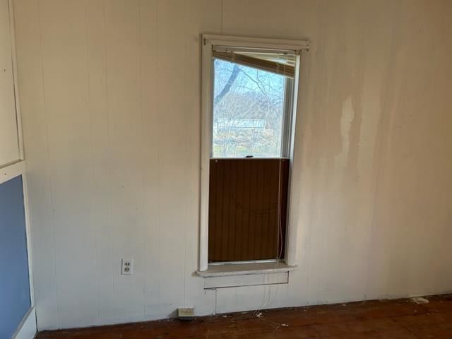 705 E 8th Street — photo 17
