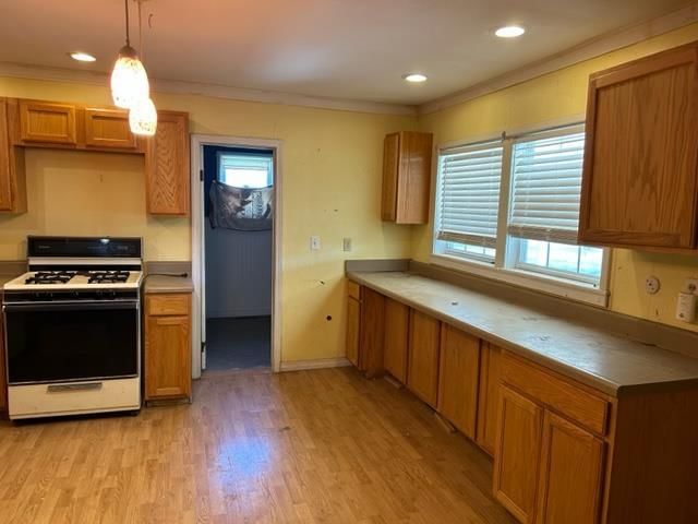 705 E 8th Street — photo 3