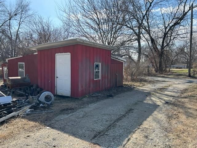 705 E 8th Street — photo 23