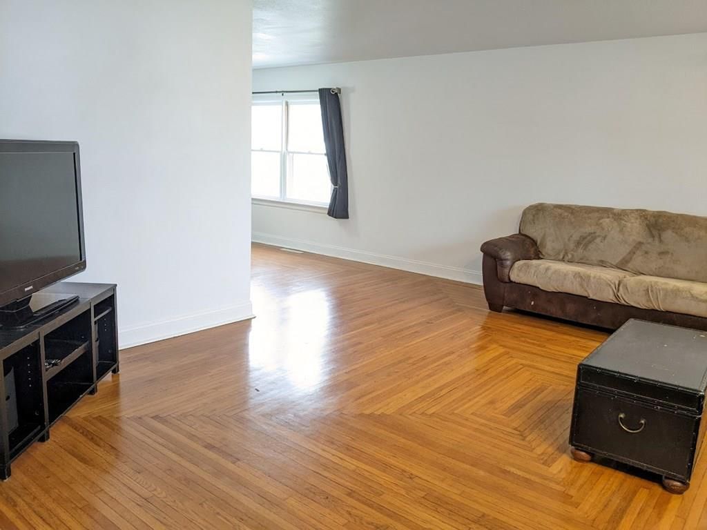 603 E Main N/A — photo 17