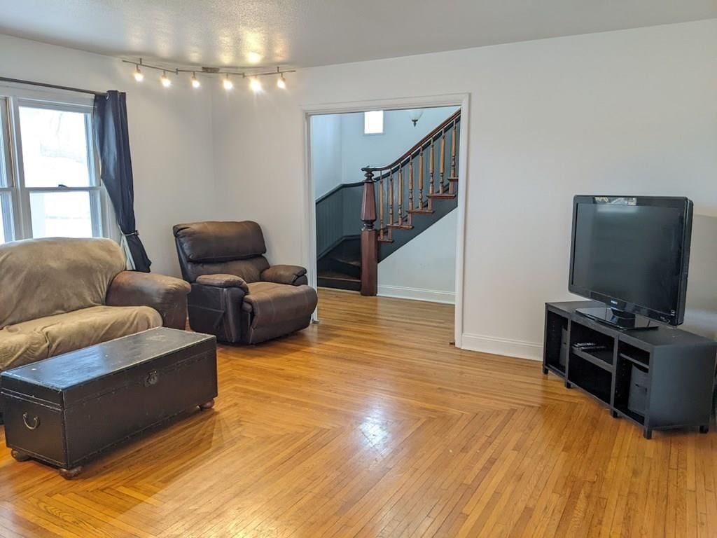 603 E Main N/A — photo 19
