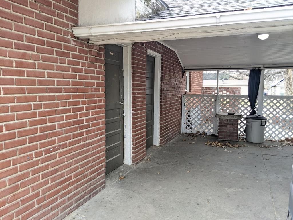 603 E Main N/A — photo 70