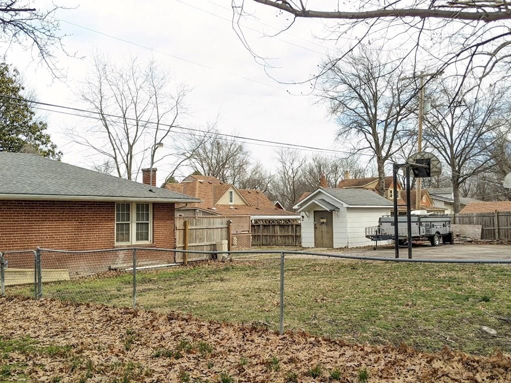 603 E Main N/A — photo 8
