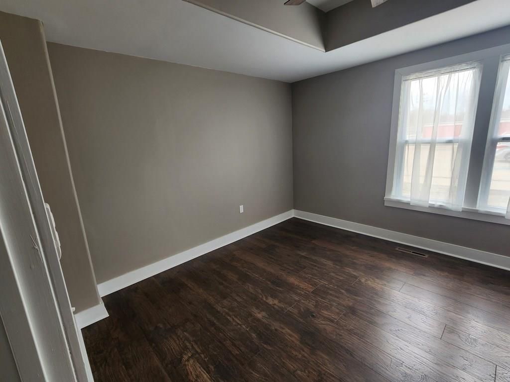 535 W Maple N/A — photo 11