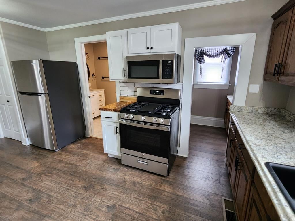 535 W Maple N/A — photo 36