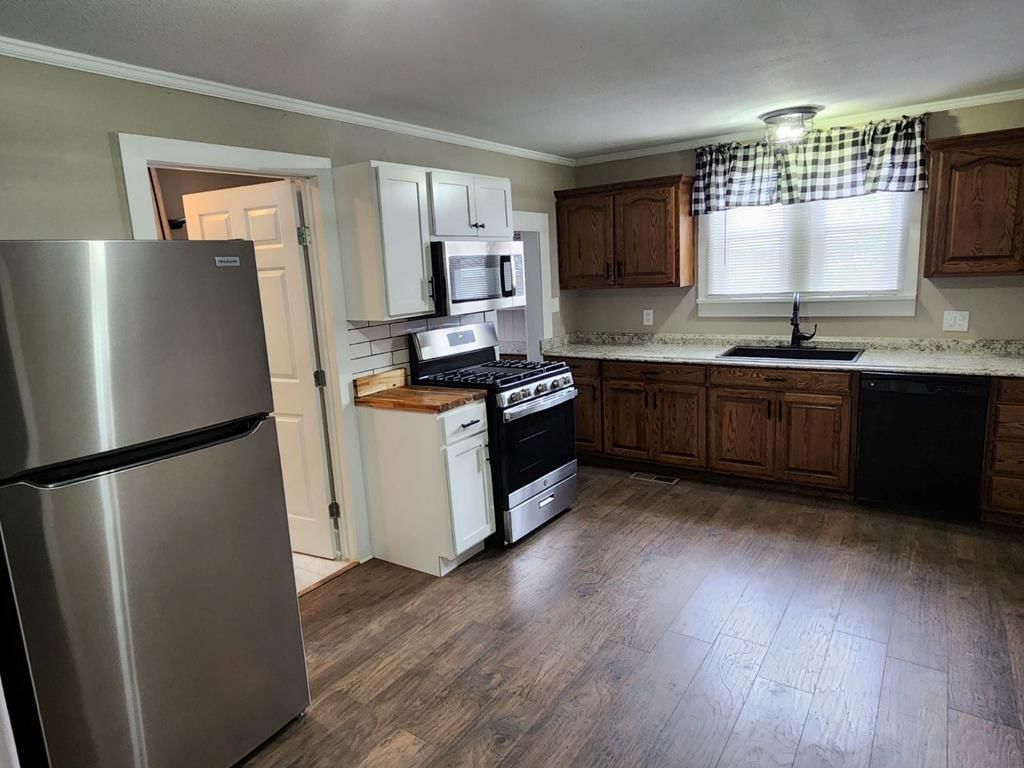 535 W Maple N/A — photo 38